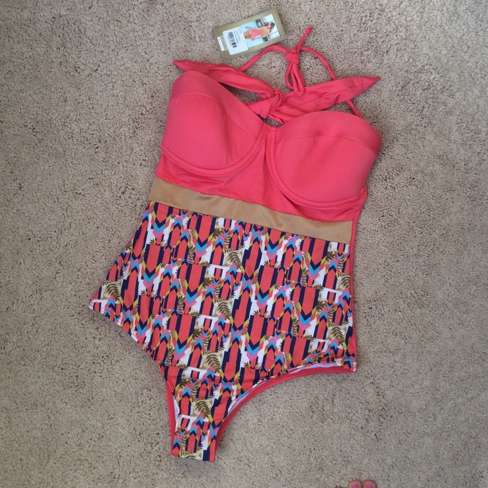 💥AM:PM Coral OnePiece SwimSuit💥
